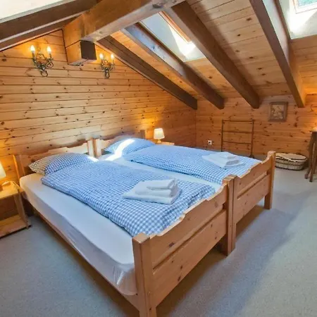 Apartament Three-bedroom Cozy In